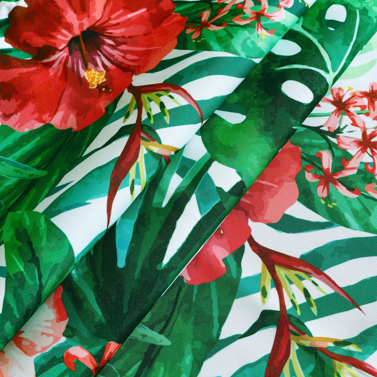 Water Resistant Indoor Outdoor Table Cloth 137x185 CM  - Design TC5-3